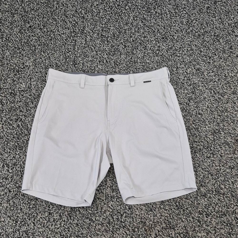 Travis Mathew Men's Size 36 Gray Polyester Stretch 9" Inseam Wanderlust Shorts